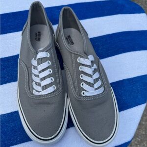 Mossimo Supply Co. Gray Canvas Sneakers with White Laces | Size 10